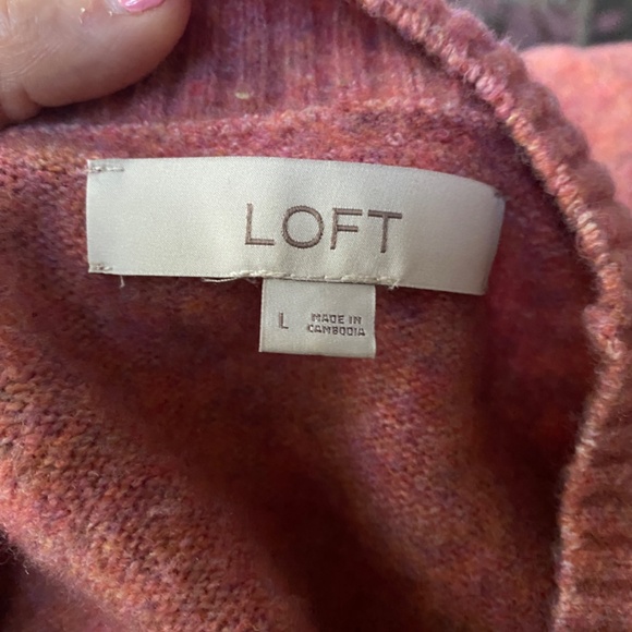 LOFT Rose Pink Sweater - Size L - Picture 9 of 9